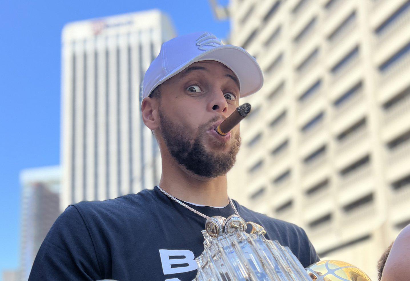 約基奇仿佛 約基奇仿佛