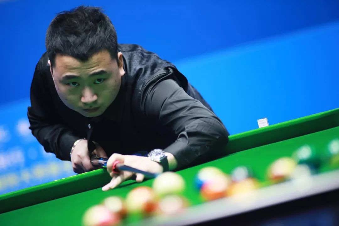 98-104！火箭输掉关键一战，替补奇兵15+11，湖人翻盘成功.