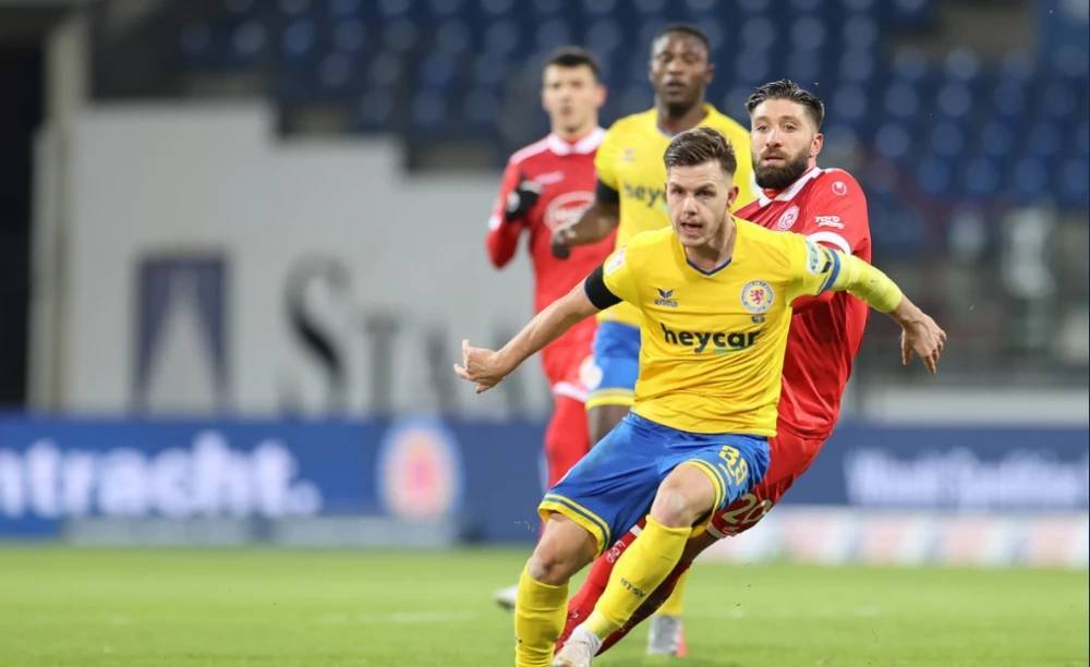 在这场比赛 在这场比赛